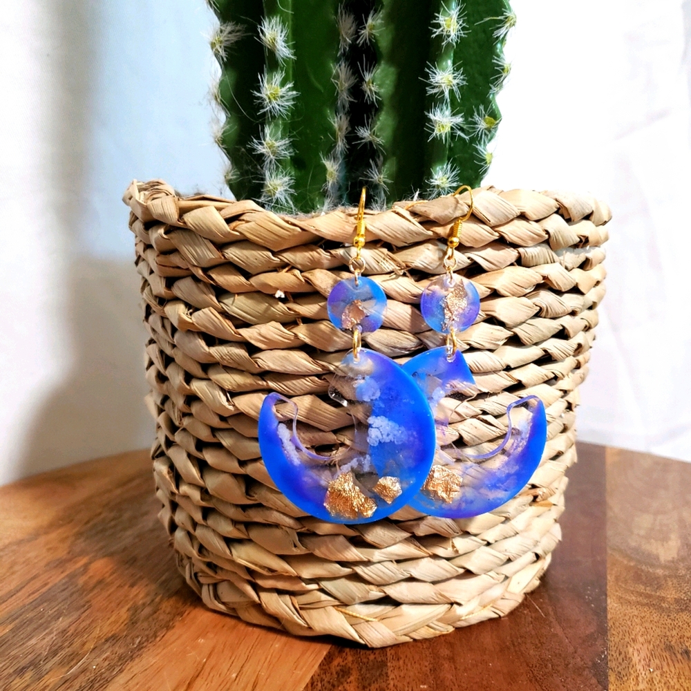Beautiful resin earrings
